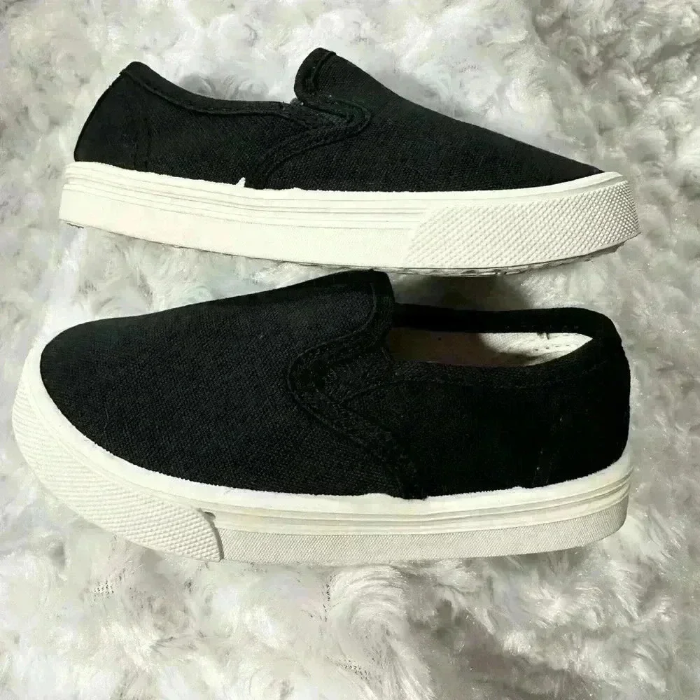 Wonder Nation‎  Boys Slip On Sneakers